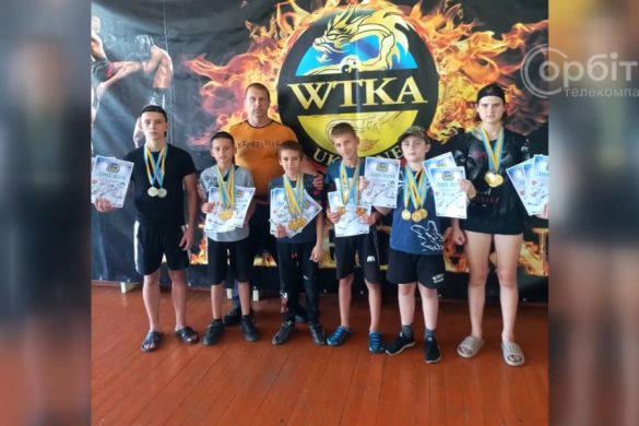 Мирноградські кікбоксери із перемогами повернулися з Всеукраїнського турніру