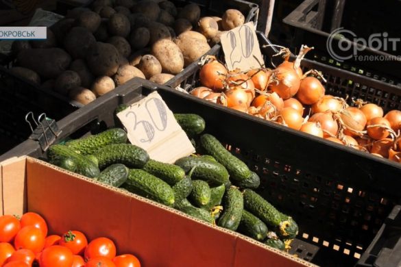 Покровські господині взялися за консервацію. В яку ціну обійдуться запаси на зиму?