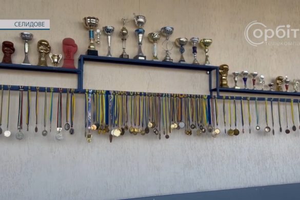 У Селидовому майбутні чемпіонки готуються до міжнародних змагань зі спортивної аеробіки