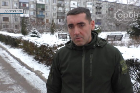 Вірять, що роблять все не даремно. У Святогорівці ліквідовують наслідки обстрілу 19-го листопада