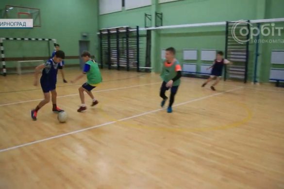 Мріють про зіркові команди. Мирноградські футболісти гідно закінчують календарний рік