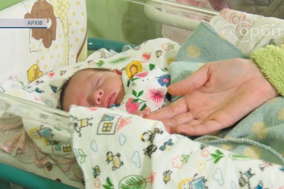 Шестеро немовлят – перші новонароджені-2024 у Покровському перинатальному центрі