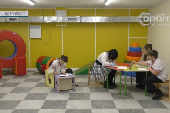 «Війна очима дітей». Юні добропільчани здобули перемогу в обласному конкурсі малюнків