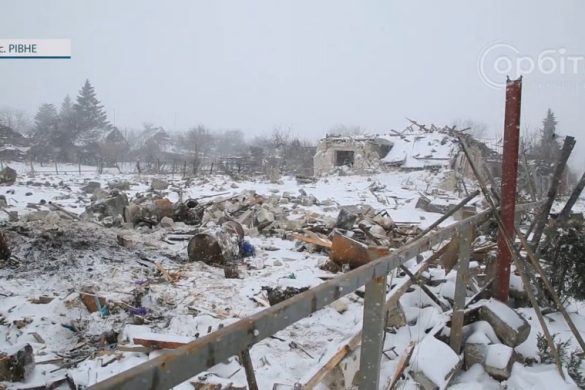 Не залишилось нічого живого. У селі Рівне продовжується розбір завалів після обстрілу