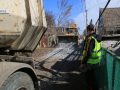 За заявками мешканців у Покровську проводиться відсипання доріг доменним шлаком