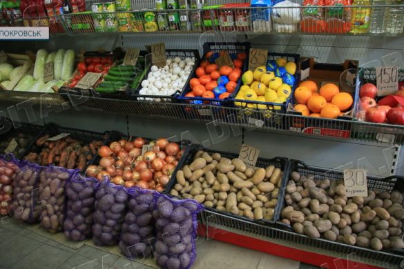 Овочі, молочка, м’ясо та яйця: в яку ціну продукти на покровському ринку