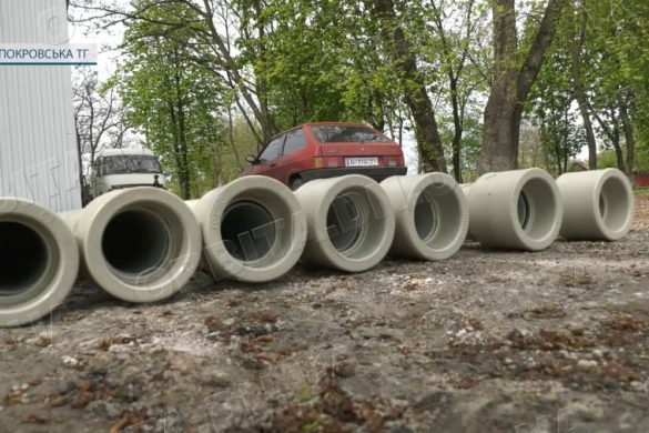 15 років не було опалення. У селищі Шевченко прокладають тепломережу від котельні до адмінібудівлі
