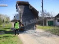 У Котлиному за заявками мешканців почалася відсипка доріг доменним шлаком