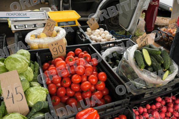 Покровчани готуються до Великодня: у яку суму обійдеться святковий кошик