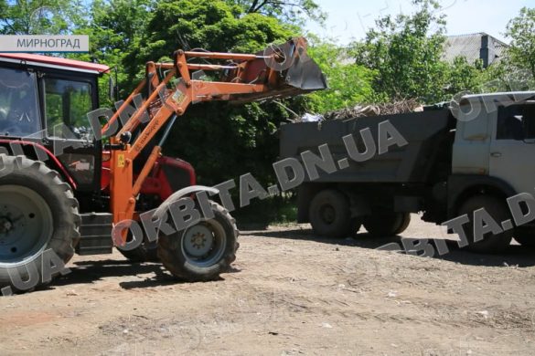 Сміттєве питання Мирнограда: стихійні звалища та хронічна несплата від містян