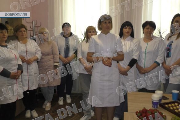Лікують людяністю і легкою рукою. Добропільських медсестер привітали з професійним святом