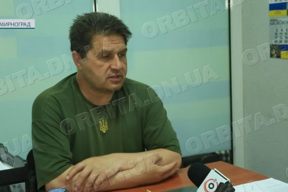 І покрівлі, і дороги. У Мирнограді виконують поточні та планові ремонти