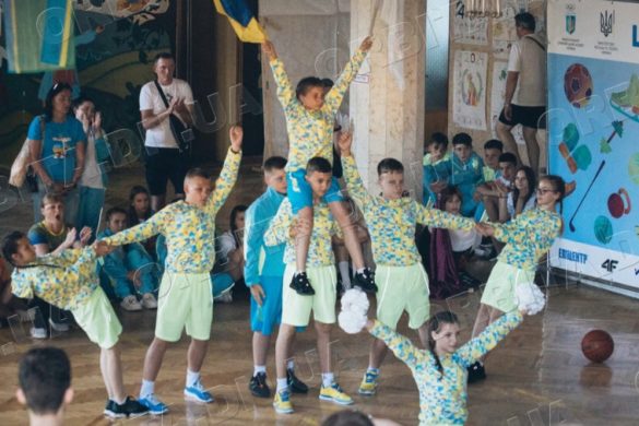 «Швидше, вище, сильніше - разом». Учні ЗОШ №2 повернулись зі Всеукраїнських змагань