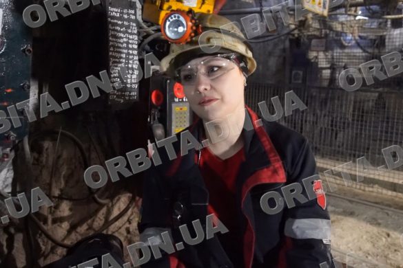 Перша у родині шахтарка. Олена Федотова 9 років свого життя присвятила ШУ «Покровське»