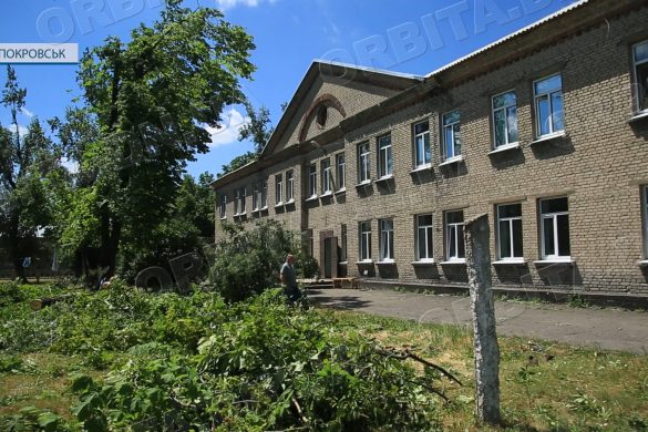 Ремонт власними силами. Триває реконструкція гуртожитку по вул. Ольшанського