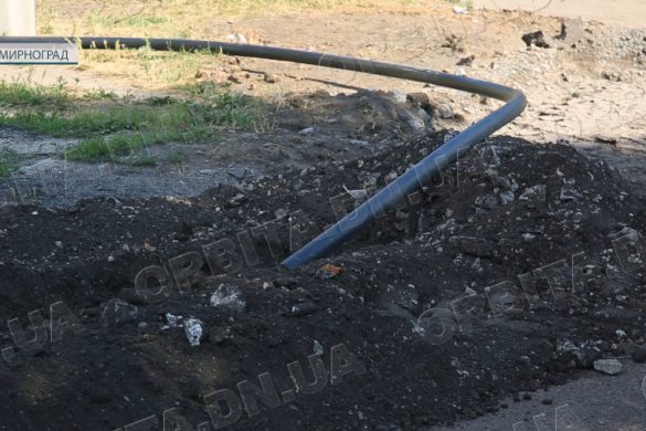 Мережі не витримують. Через погодинну подачу води у Мирнограді стаються постійні пориви