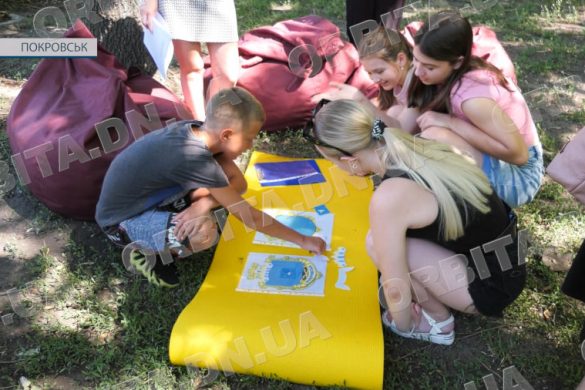 Гарно провели час та дізналися багато нового. Покровські школярі взяли участь у квест-грі