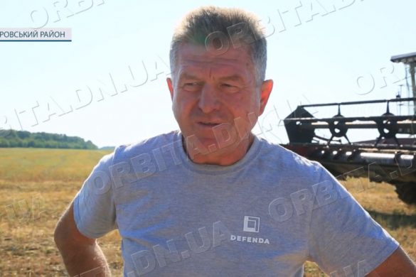 У полях від зорі до зорі: в АФ «Ковалиха» зібрали льон