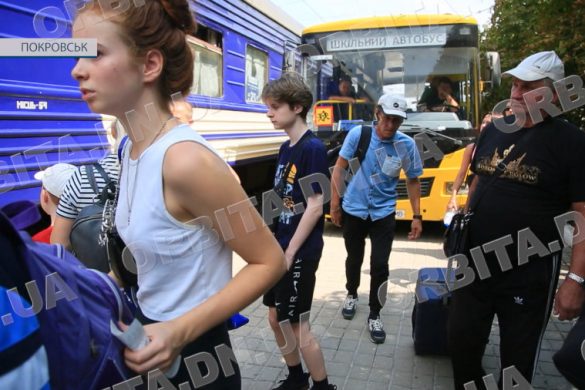 Евакуація триває: мешканці прифронтових громад вирушили на Рівненщину