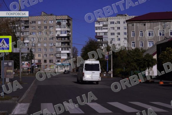 Перебої зі світлом та газом, нестача робочих рук. Як живе прифронтовий Покровськ