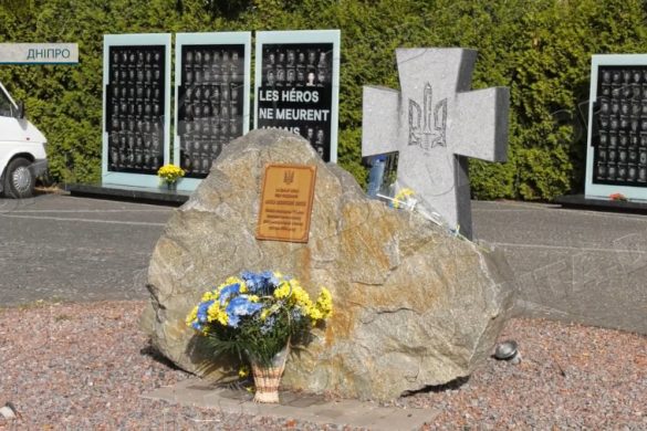 Памʼять полеглих захисників та захисниць України вшанували представники Покровської МВА