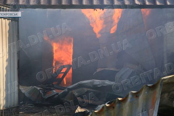 У Покровську вогонь забрав житло у родини переселенців з Вугледару
