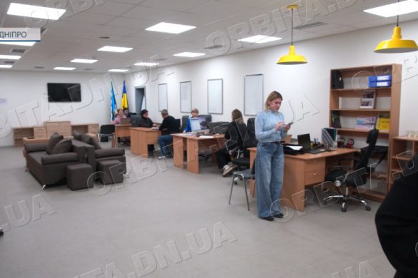 Підтримка для земляків. У Дніпрі запрацював хаб Курахівської громади