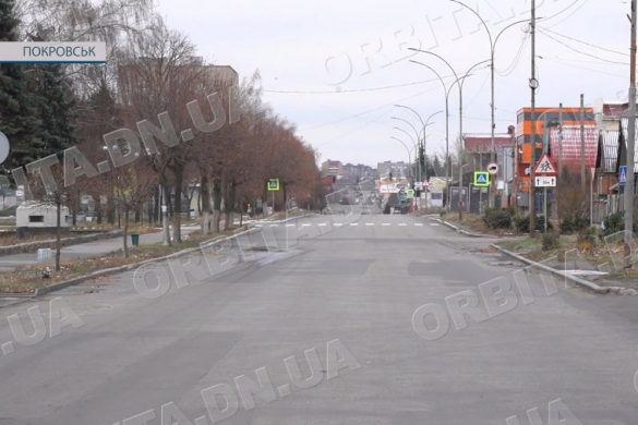 Комунальних благ все менше, обстрілів - більше: ворог наступає і руйнує Покровську громаду