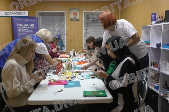 Краса до Різдва: БФ “Посмішка ЮА” проводить майстер-класи для добропільчан