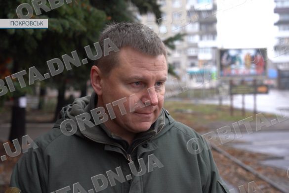 Без газу, тепла, вивозу сміття і подекуди без світла: Покровськ впритул до лінії фронту