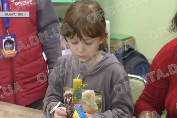 «Тепло вогню». «Посмішка ЮА» організувала у Добропіллі черговий майстер-клас