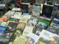 200 сучасних книжок: нові поповнення Покровської бібліотеки у Дніпрі