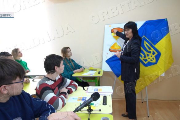 Плюсую українську: юні покровчани вчили нові правила правопису у День рідної мови