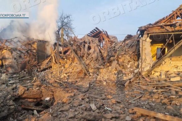 Знищують вдень і вночі: ворог продовжує обстрілювати Покровську громаду