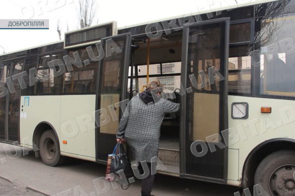 Знову у рейсі: у Добропіллі відновили один з міських автобусних маршрутів