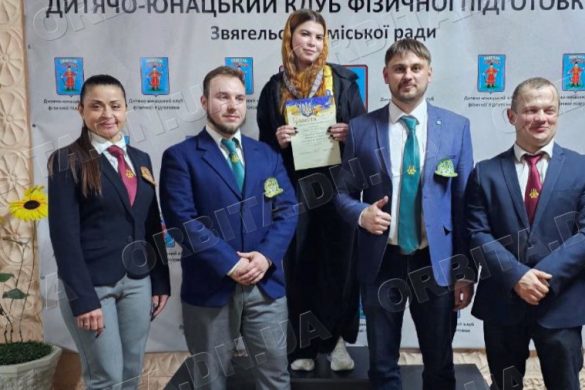 Золото Чемпіонату: Олександра Федоренко з Мирнограда – серед кращих у пауерліфтингу