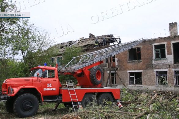 Загартовані війною: рятувальники 9 ДПРЗ продовжують гасити пожежі Донеччини