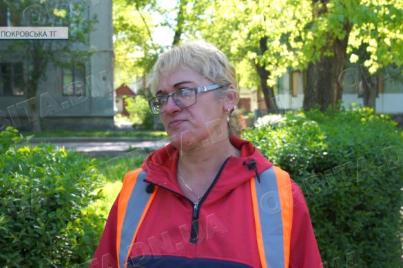 Працюють попри обстріли: комунальники продовжують трудитися в Покровській громаді