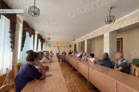 Біда єднає: керівники Покровської МВА поспілкувались із земляками-ВПО у місті Хуст