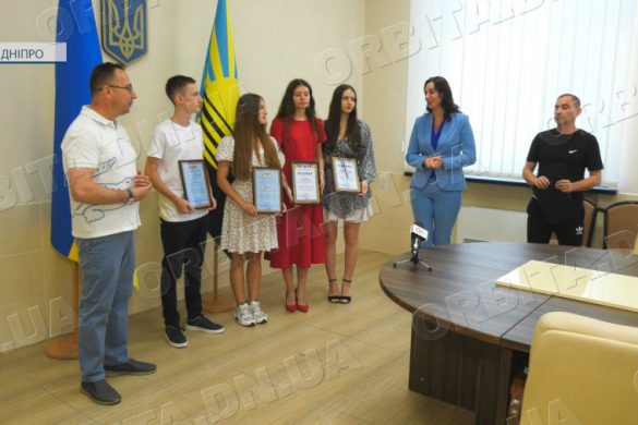Прогресивні і сміливі: хлопців та дівчат Покровської громади вітають з Днем молоді