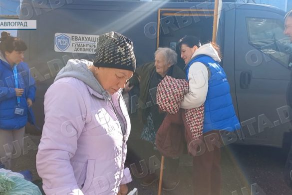 Життя дорожче: з Покровського на Дніпропетровщині масово евакуюються
