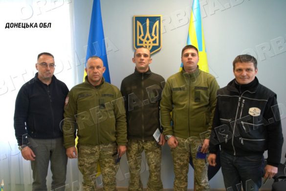 Подяка за відвагу. До Дня ЗСУ Сергій Добряк вручив нагороди захисникам Покровського напрямку