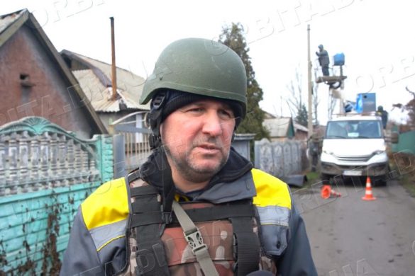 Невтомно повертають світло: Покровські енергетики трудяться на Донеччині