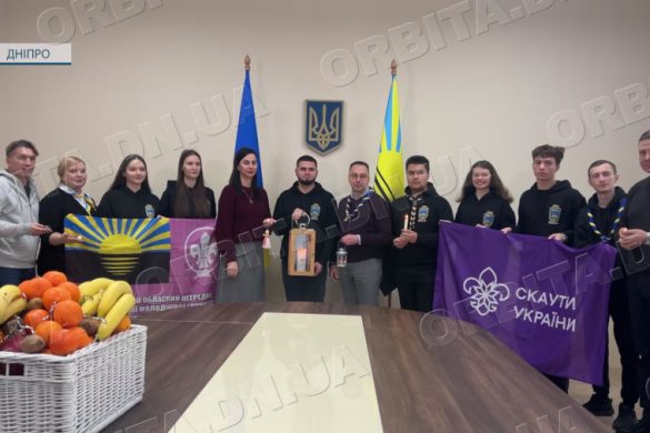 Світло надії: Вифлеємський вогонь миру передали релокованим покровським закладам