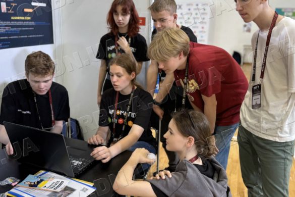 Інтелектуальна гордість громади: троє покровських учнів - стипендіати Президента України