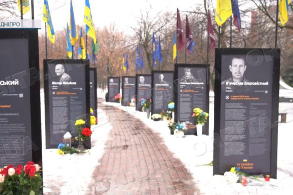 Чотири роки війни: Покровська громада вшановує героїв та молиться за мир