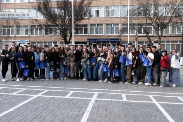 «Навчаємось, щоб захищати»: вишкіл для молоді Донеччини