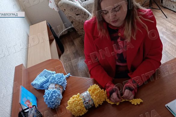 Від мікрофона до пряжі: нове захоплення співачки Дар’ї Рябовол