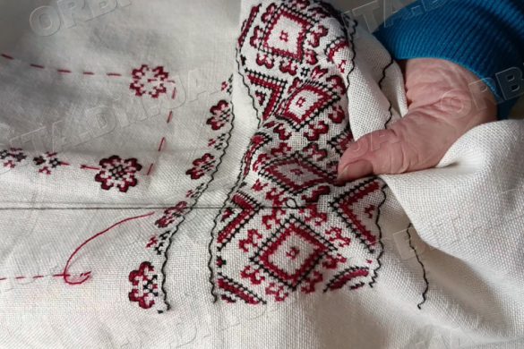 Через стібки до історії: Новогродівка бере участь у проєкті «Донеччина вишивана»