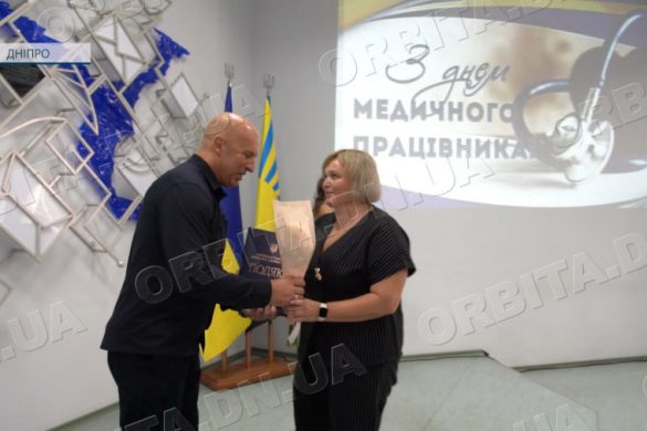 Вірні клятві до кінця: медиків Донеччини привітали з професійним святом